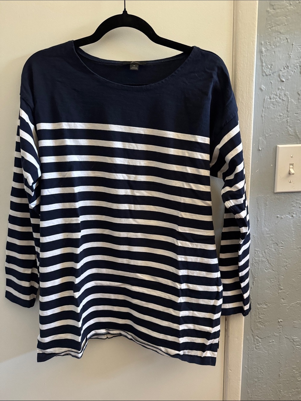 EUC JCrew Navy & White Striped Long-Sleeve Womens Top.  Size M.